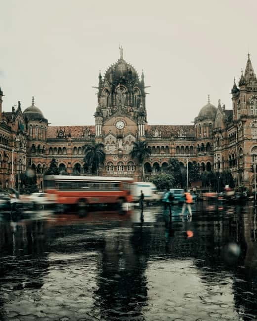 Mumbai: Half-Day City Tour with a Local - Kalbadevi, where Mumbai gets down to business