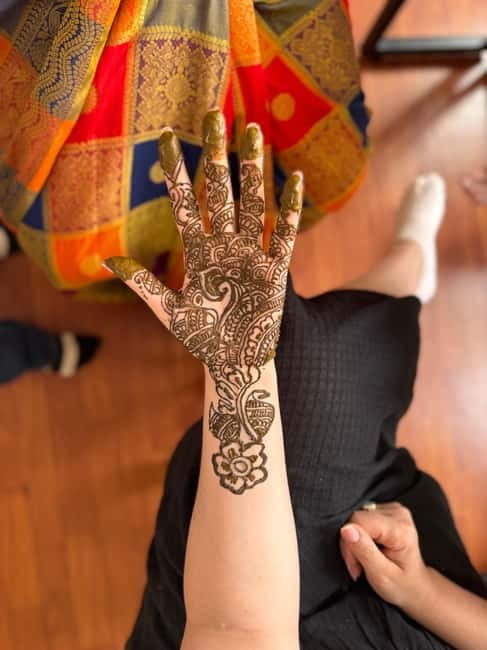 Mumbai: Indian Cooking Class & Cultural Delights - The cultural side goes beyond the food