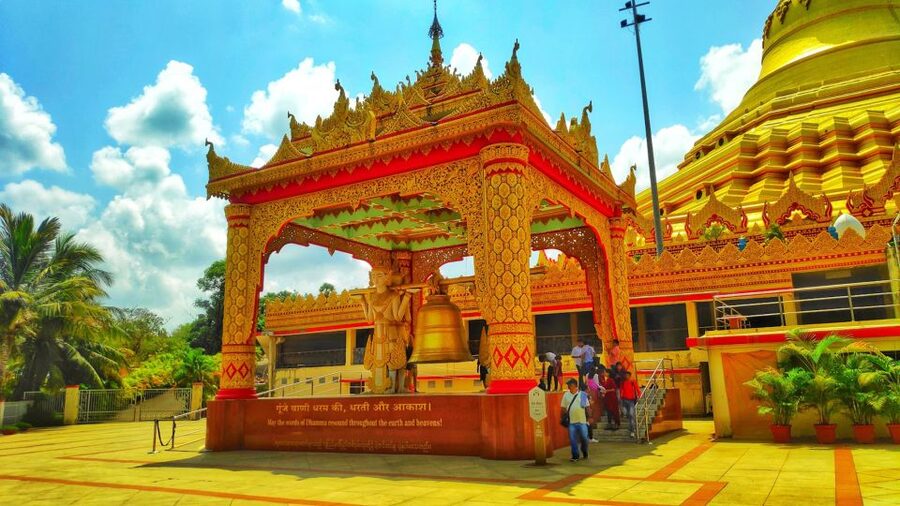 Mumbai: Kanheri Caves and The Golden Pagoda Temple - Is $43 good value?