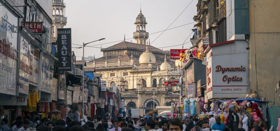Mumbai: Local Markets & Temples Tour - Panjrapole and more than 350 cared-for cows