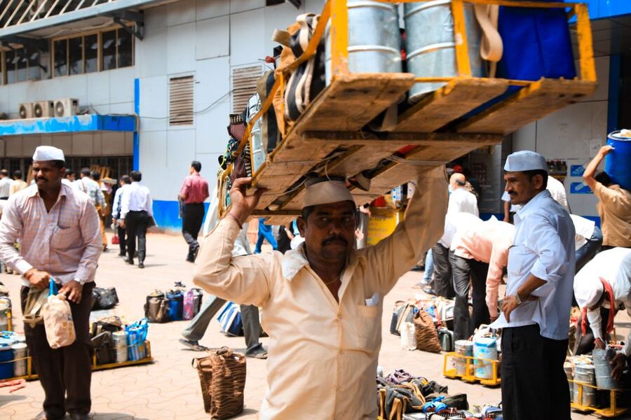 Mumbai: Local Transport & Dabbawallah Tour - What the $31 price buys you