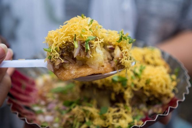 Mumbai Local with Street Food Tour in Private Vehicle - Hanging Gardens on Malabar Hill