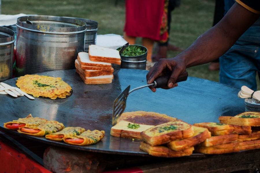 Mumbai: Magical Markets Tour - Bhuleshwar Market, where every lane sells something different