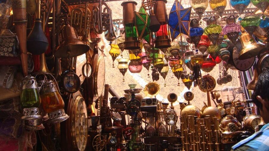 Mumbai Market Tour - Jama Masjid, Mumba Devi Temple, and Madhav Baugh
