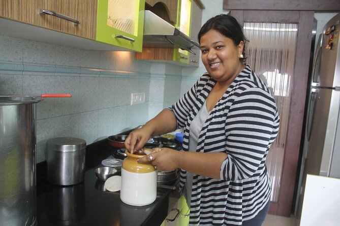 Mumbai Market Tour & Maharashtrian Cooking Class with Chef Reshma - Why this Mumbai cooking class feels personal