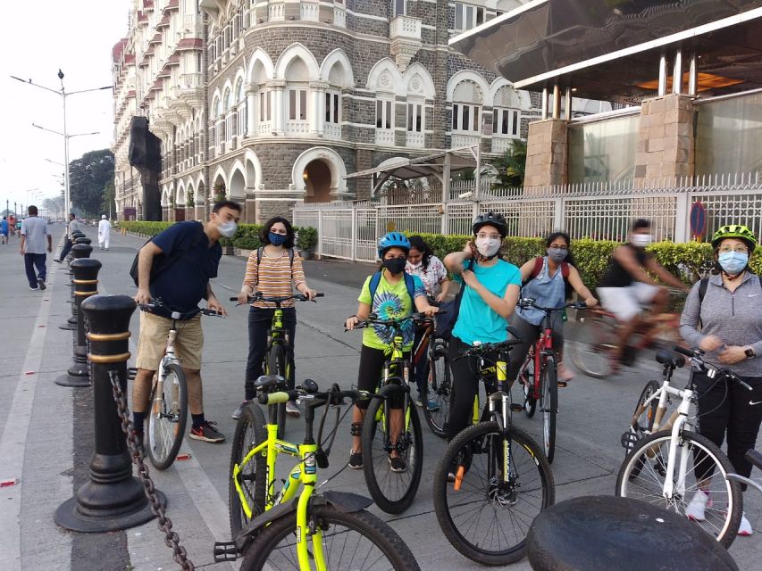 Mumbai: Morning Bicycle Tour - What the guides add to the experience