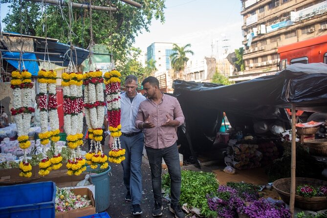 Mumbai Morning Market Tour of Flowers, Fish, and More - What the private format adds