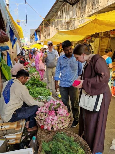 Mumbai Morning Market Tour of Flowers, Fish, and More - Is $19 a fair price?