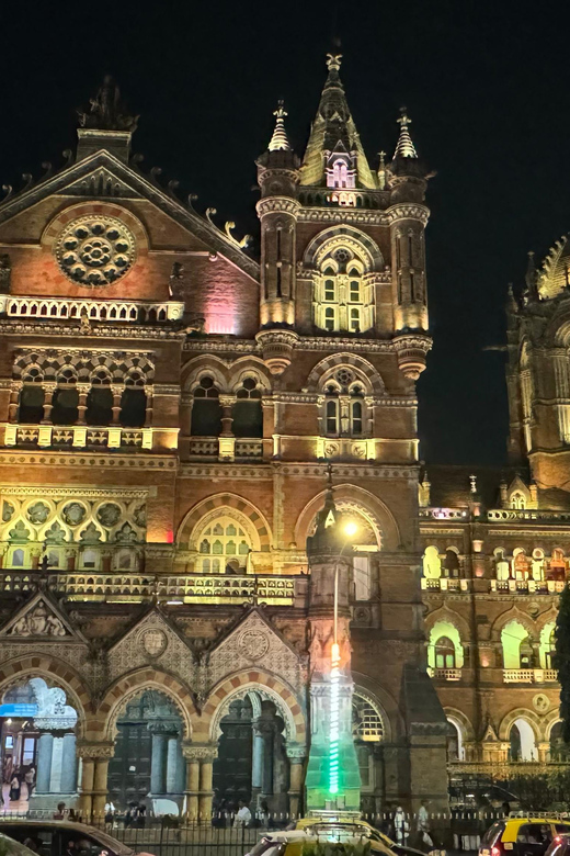 Mumbai Night Lights & Iconic Sights Tour - Starting at the Gateway of India
