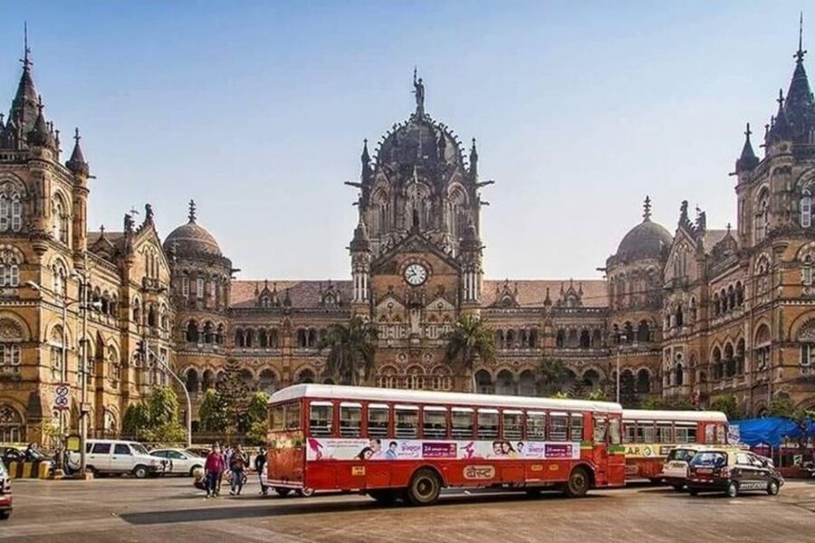 Mumbai: Private 2-Day City and Elephanta Island Tour - Mumbai in two days, with the city’s contrasts up front