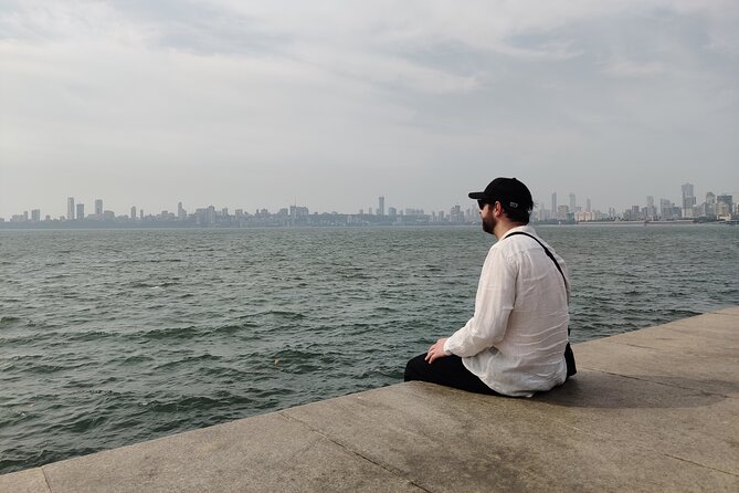Mumbai: Private Sightseeing Tour with Top Highlights - Gateway of India and the Taj Mahal Palace