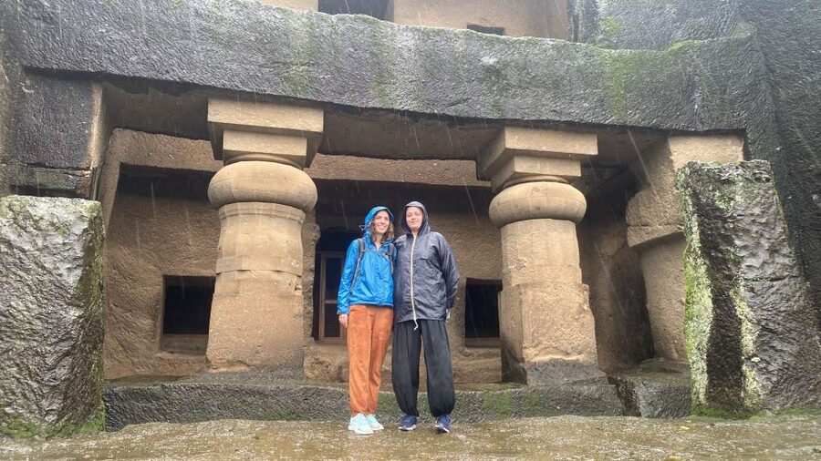 Mumbai: Private tour for Kanheri Caves and Golden Pagoda - Reading the inscriptions and carvings
