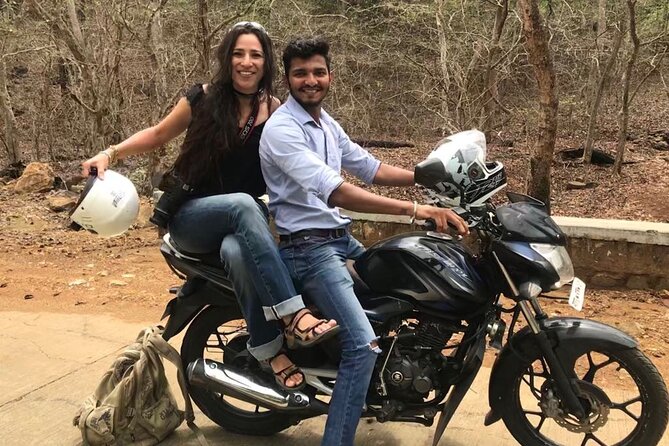 Mumbai Sightseeing By Motorbike - Mani Bhavan adds meaning to the city ride