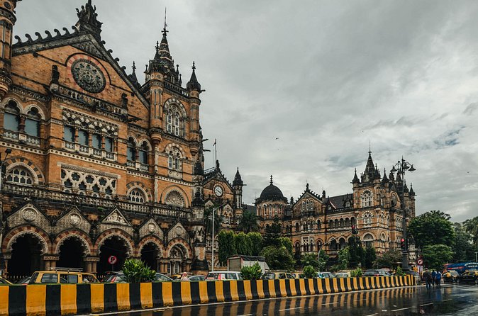 Mumbai Sightseeing Tour - Marine Drive and Girgaon Chowpatty