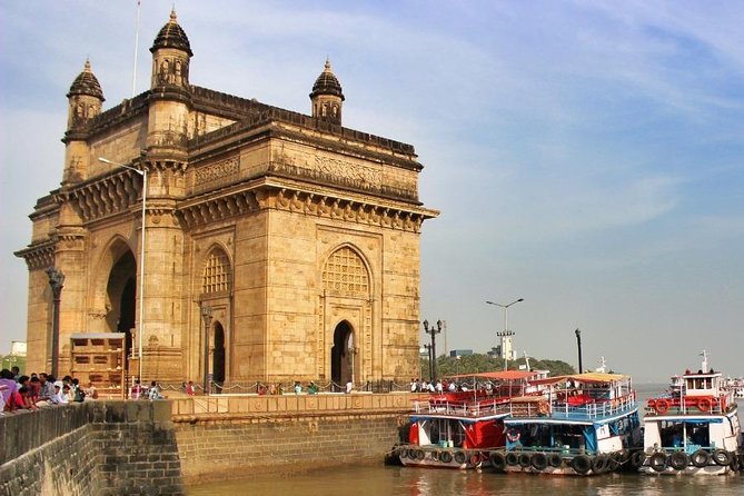Mumbai Sky Line Private Sailing Excursion for up to 5ppl - Why the 5pm departure makes sense