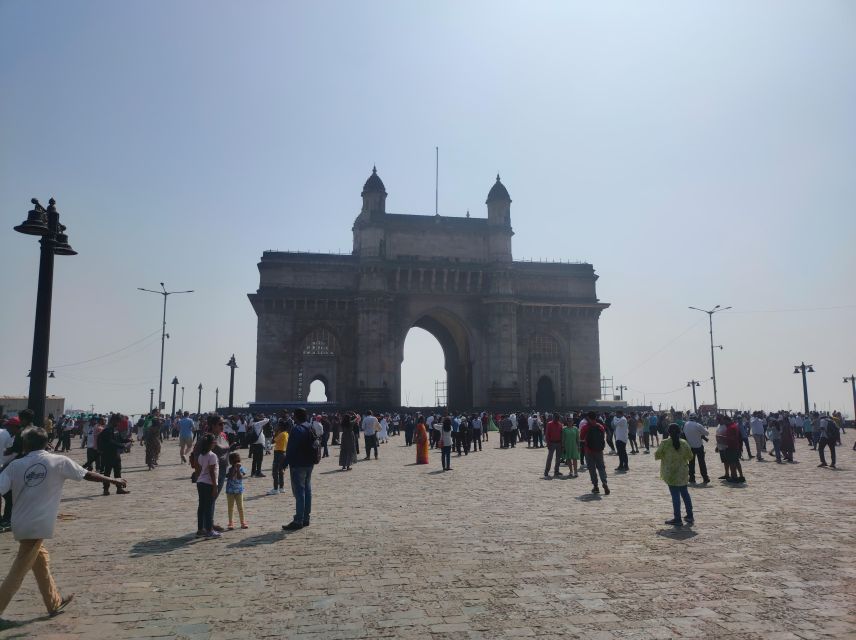 Mumbai: South Mumbai Heritage Walking Guided Tour - University of Mumbai and Bombay High Court