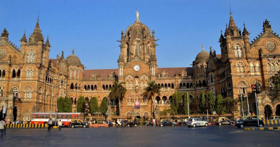 Mumbai: South Mumbai Heritage Walking Guided Tour - Chhatrapati Shivaji Terminus sets the tone