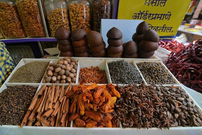 Mumbai Spice Markets and Bazaars Tour with Guide and Transport - What the private format changes