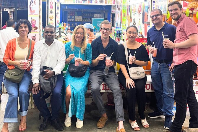 Mumbai Street Food & Beach Tour with 10+ Tastings - Key points at a glance