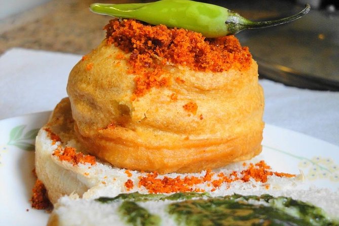 Mumbai Street Food Tour with Sunset View - Seekh kebab and chicken tandoori in Masjid Bandar