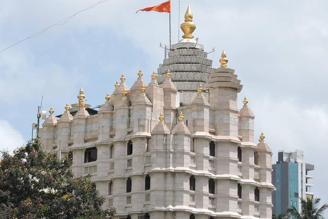 Mumbai Temple Tour in Private Vehicle - Siddhivinayak and Mahalakshmi: two major Hindu temples