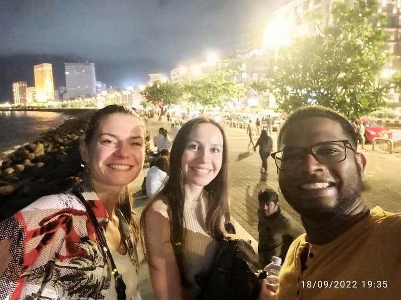 Night Tour: Mumbai’s Nights & Buzzing Bazaars - Marine Drive and the Jain Temple