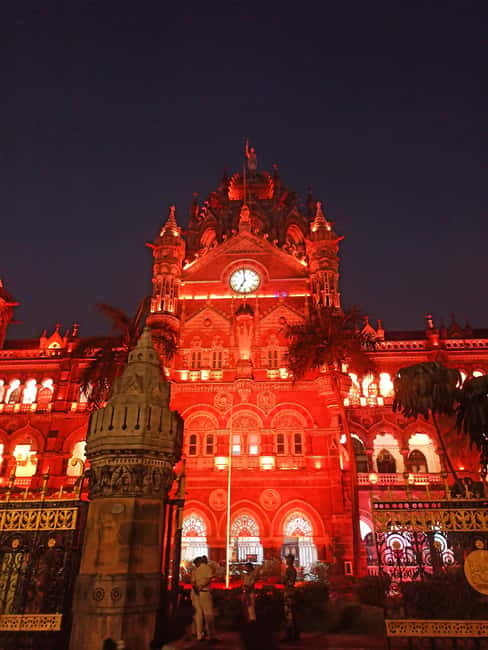 Night Tour: Mumbai’s Nights & Buzzing Bazaars - Hanging Gardens and Kamla Nehru Park