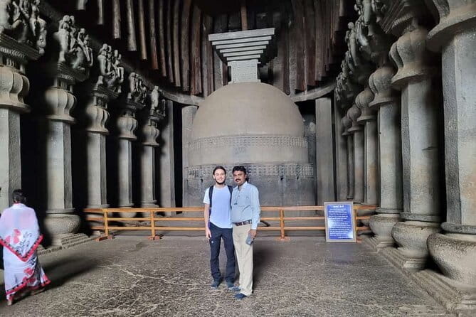 Private Bollywood Tour with Transport - Private transport makes a difference in Mumbai