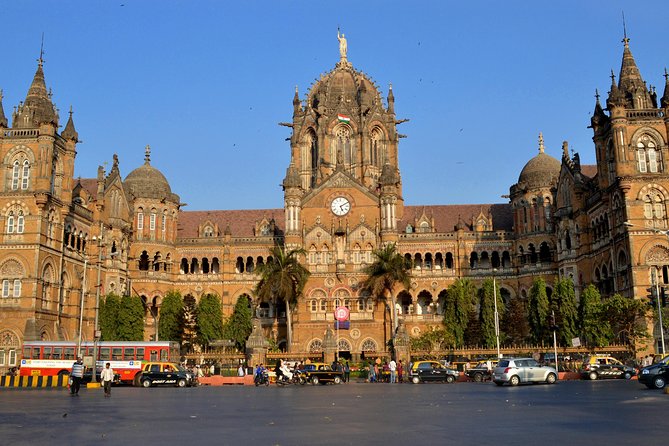 Private Custom Mumbai Tour - Gateway of India and the Apollo Bunder waterfront