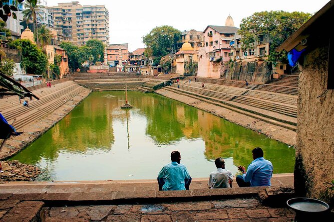 Private Dharavi Slum and Sightseeing Tour - Marine Drive and Sassoon Dock