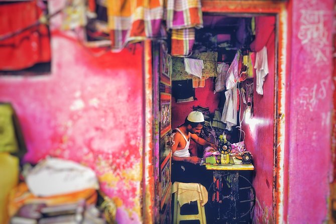 Private Dharavi Slum, Dabbawala & Dhobi Ghat tour with Transport - Who should book this Mumbai tour?