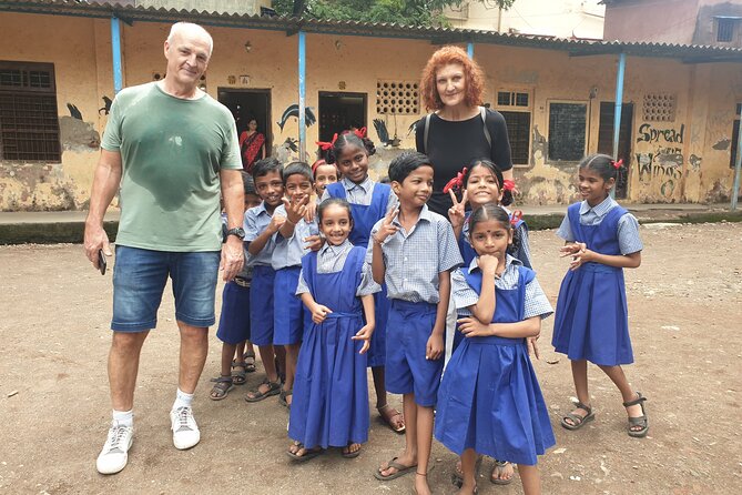 Private Dharavi Slum Photography Tour With Pickup - What the Local Guide Adds