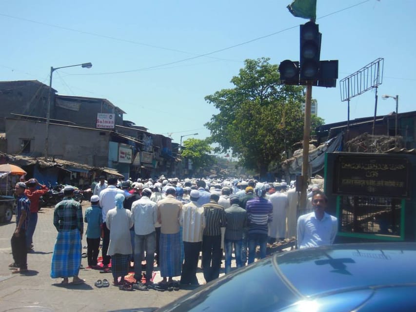 Private Dharavi Slum Tour - The many trades inside one neighborhood