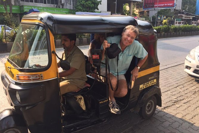Private Dharavi Slum Tour with Transport and Refreshments - The private pickup makes a big difference in Mumbai
