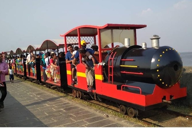 Private Elephanta Caves & Mumbai Sightseeing Tour with AC Car - The AC car is useful, but confirm the vehicle