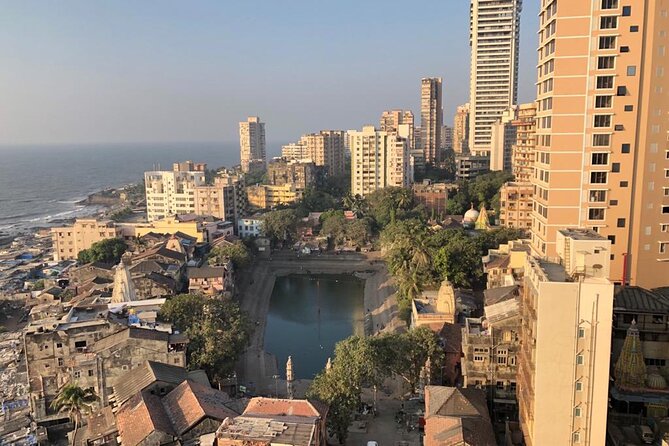 Private Guided Spiritual Walk in Banganga Hindu Temples - Why Banganga feels different from central Mumbai