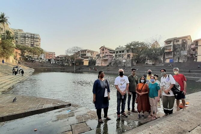 Private Guided Spiritual Walk in Banganga Hindu Temples - The guides make or break the walk