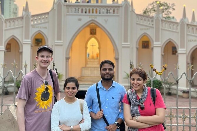 Private Guided Walking Tour in Bandra Queen of Suburbs - Bomongee Steps turn five minutes into a good photo stop