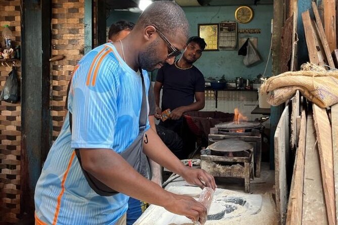 Private Guided Walking Tour in Dharavi Slums - Dharavi’s lanes, homes, and leather workshops