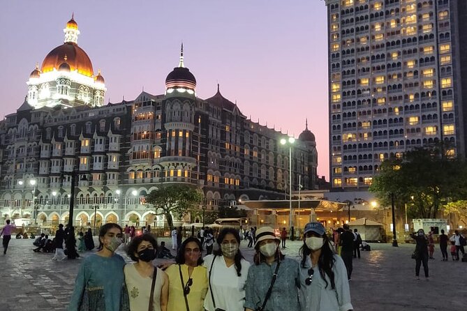 Private Guided Walking Tour in Fort & Colaba - Flora Fountain in five minutes