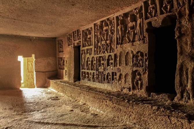 Private Kanheri Buddhist Cave with Mumbai Sightseeing Including AC vehicle - Key points at a glance