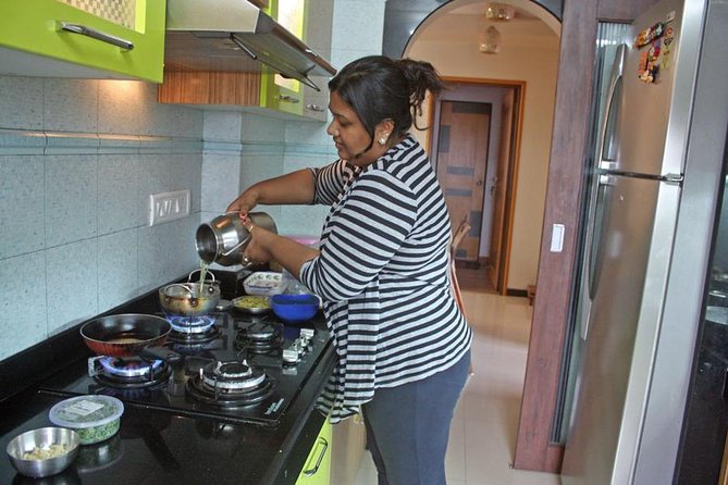 Private Maharashtrian Cooking Class in Mumbai with a Local Family - Key points at a glance