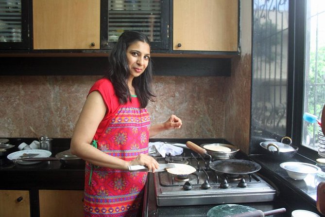 Private Market Tour and Vegetarian Cooking Class in Mumbai - Key points to know before booking