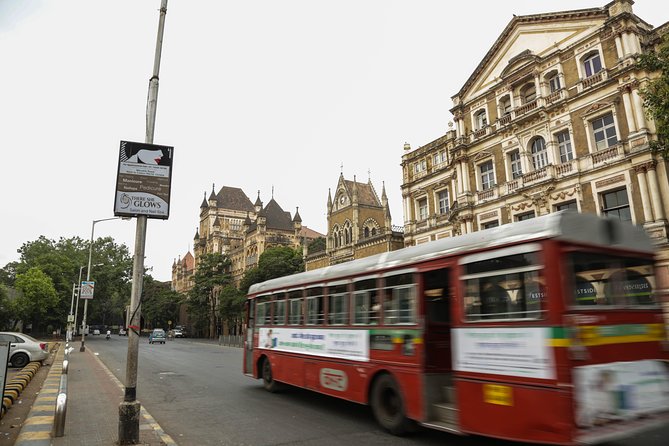 Private Mumbai 25 sights in one tour as recommended by Gigi Hadid - University architecture, Rajabai, and the Oval Maidan