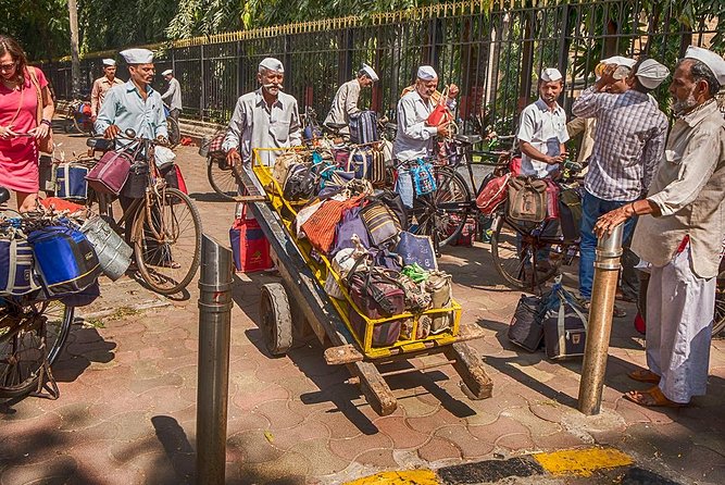 Private Mumbai City Tour with Transport - The Gateway of India and the Taj Palace