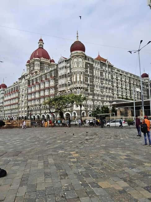 Private Mumbai Sightseeing Tour - Guides, drivers, and the pace of the day