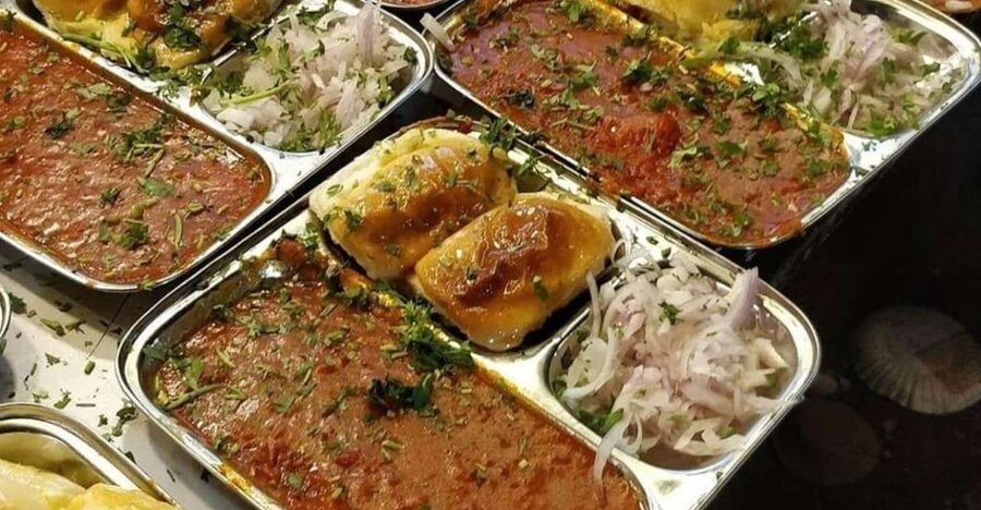 Private Mumbai Street Food Tasting Tour - Reaching the second street-food hub