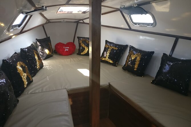 Private Sea Sailing at Gateway of India - What the price means for your group