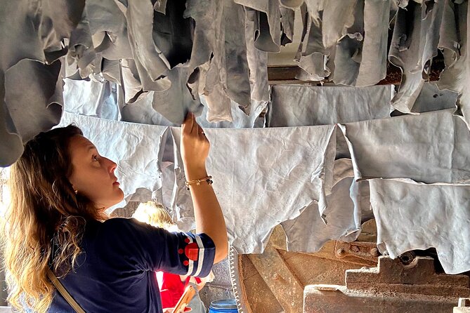 Private Slumdog Millionaire Tour in Dharavi with Slum Visit - Who will get the most from this walk