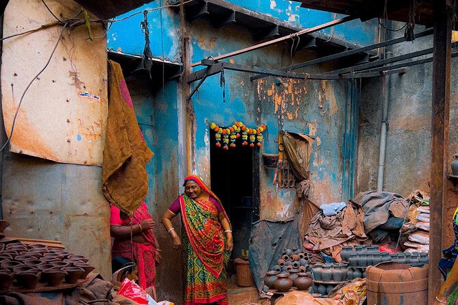 Private Tour in Mumbai Slum with Sightseeing - Antilia and Banganga: Two Very Different Mumbai Stories